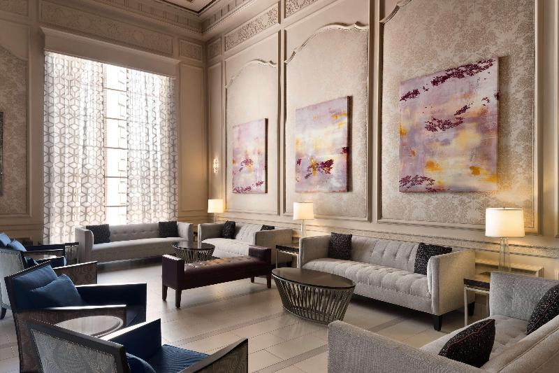 هتل Hilton St. Louis Frontenac