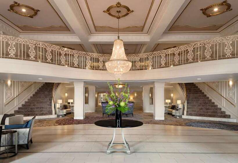בית מלון כפרי Hilton St. Louis Frontenac