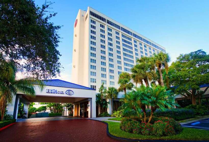فندق Hilton St. Petersburg Bayfront