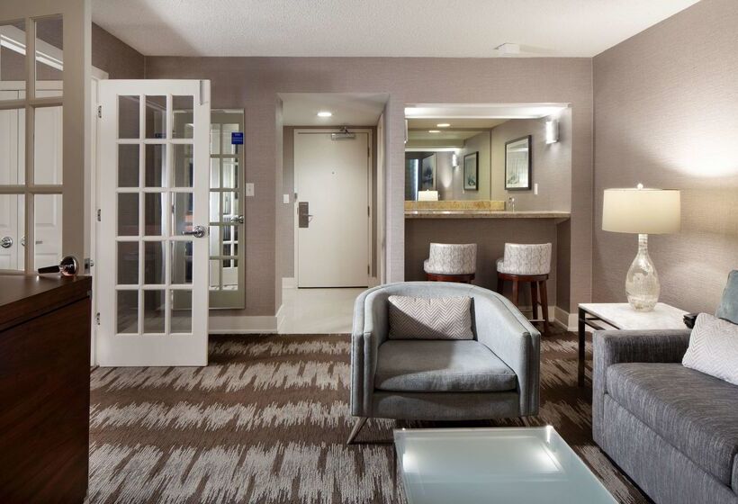 فندق Hilton Tampa Airport Westshore