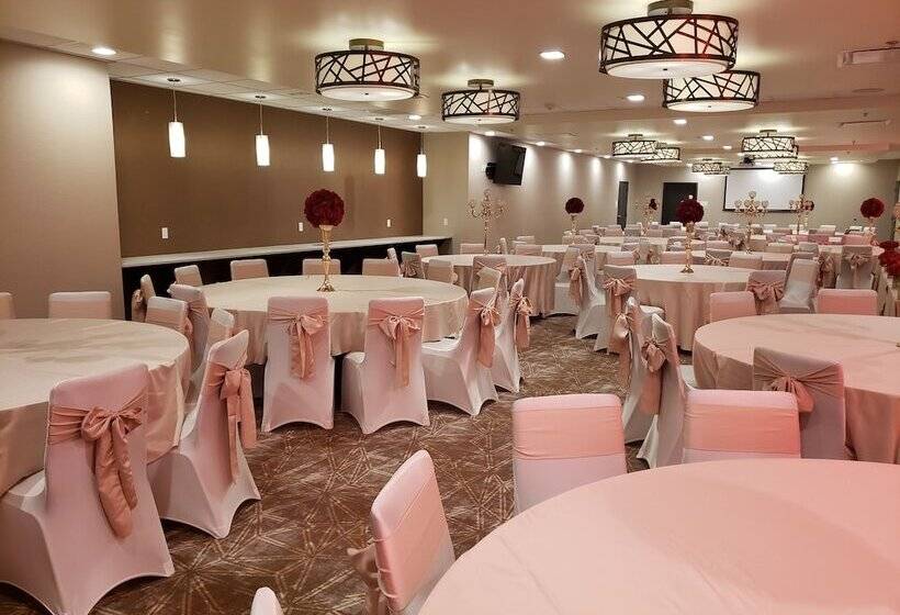 هتل Holiday Inn Tacoma Mall, An Ihg