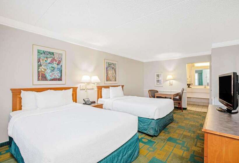هتل La Quinta Inn By Wyndham El Paso Cielo Vista