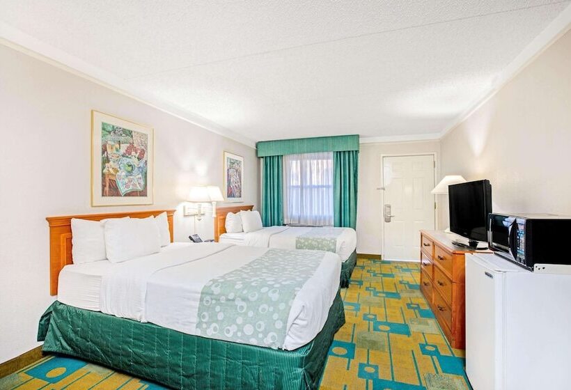 هتل La Quinta Inn By Wyndham El Paso Cielo Vista