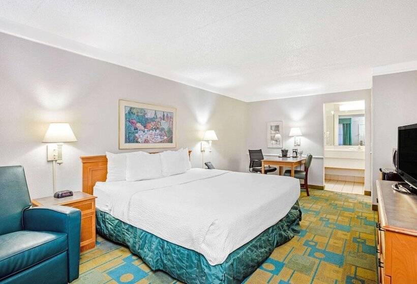 هتل La Quinta Inn By Wyndham El Paso Cielo Vista