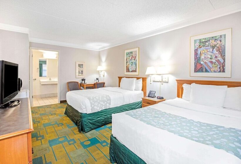 هتل La Quinta Inn By Wyndham El Paso Cielo Vista