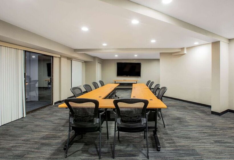 בית מלון כפרי La Quinta By Wyndham Pomona