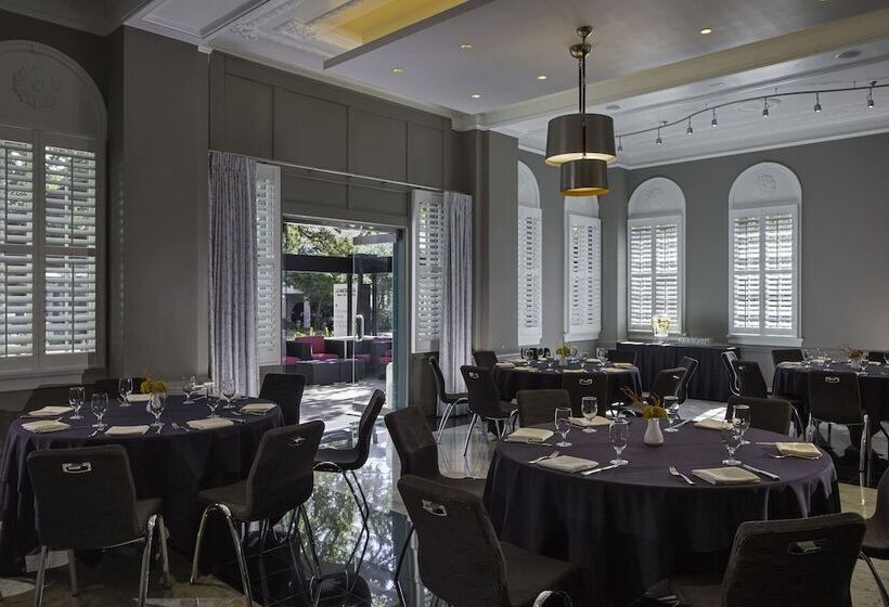 هتل Le Méridien Dallas, The Stoneleigh