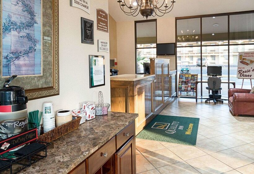 בית מלון כפרי Quality Inn San Angelo