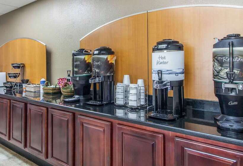 ホテル Quality Inn & Suites Conference Center