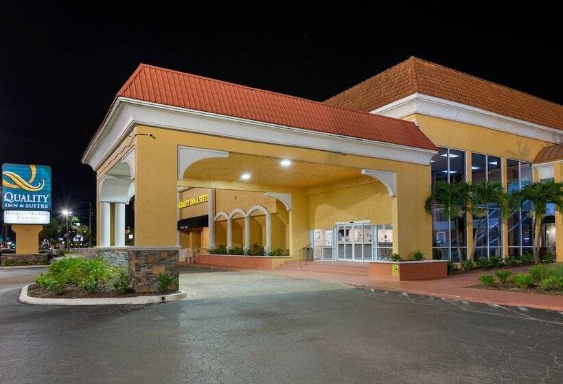 ホテル Quality Inn & Suites Conference Center