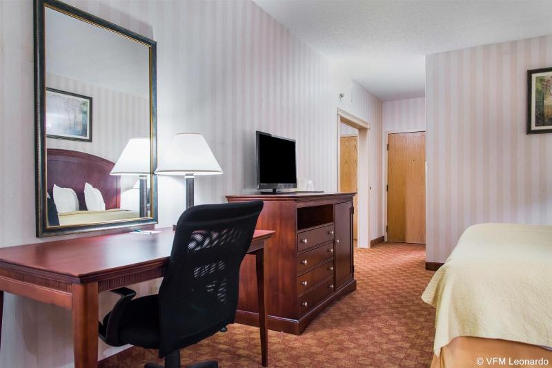 هتل Quality Inn & Suites Miamisburg  Dayton South