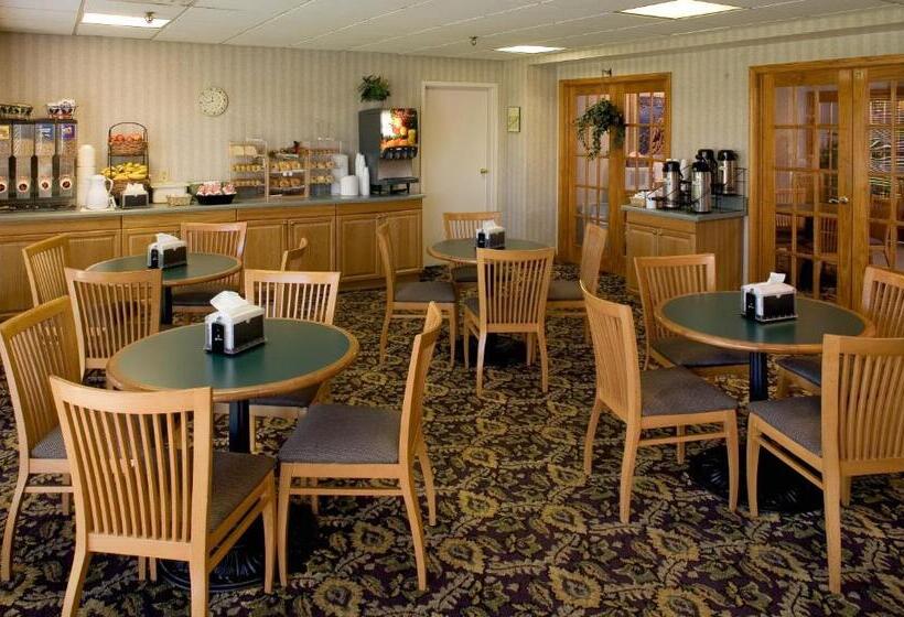 فندق Ramada By Wyndham Nashville/music Valley