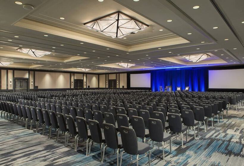 هتل Renaissance Baltimore Harborplace