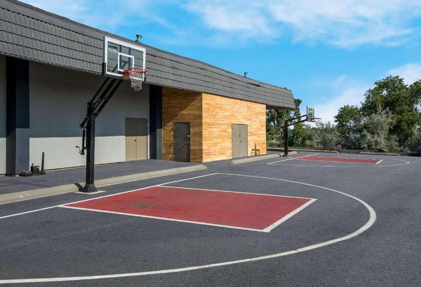 Richland Riverfront Hotel, Ascend Hotel Collection