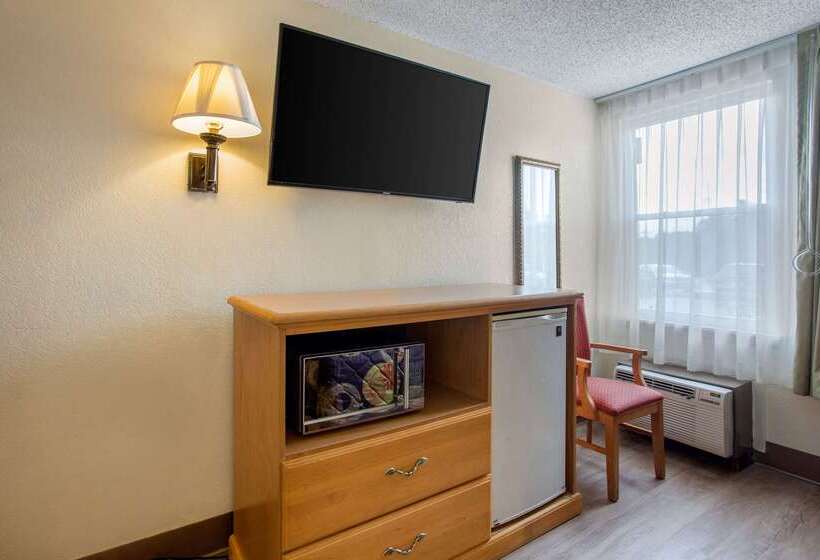 בית מלון כפרי Rodeway Inn