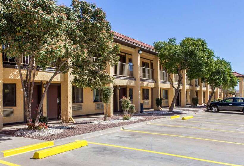 هتل Rodeway Inn Near Ft Huachuca
