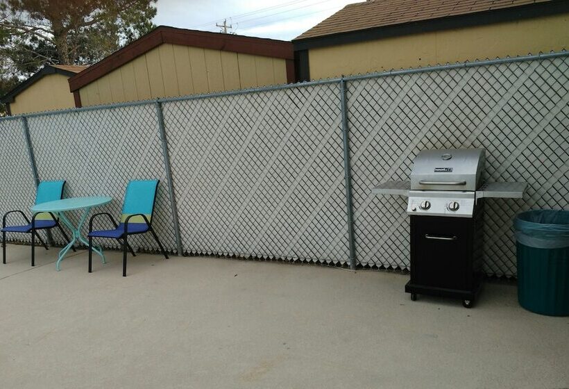 هتل Rodeway Inn Near Ft Huachuca
