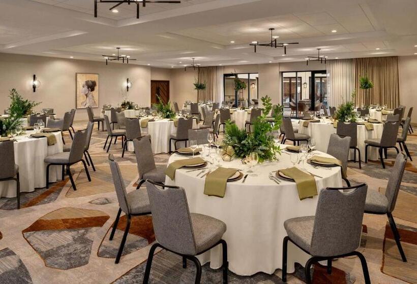 هتل Sheraton Madison