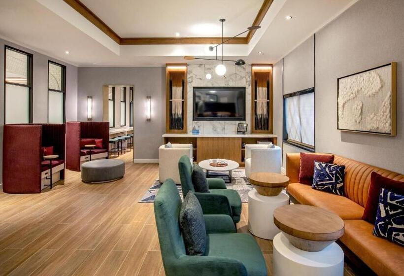 هتل Sheraton Nashua