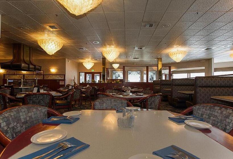 هتل Sojourn Suites Portland Airport