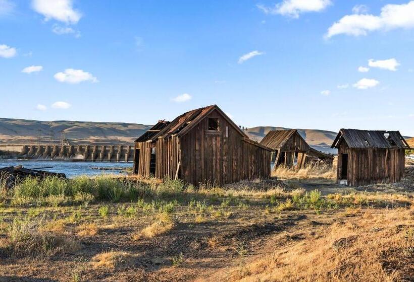Columbia River Hotel, Ascend Hotel Collection