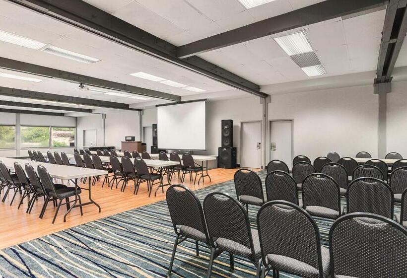 Columbia River Hotel, Ascend Hotel Collection