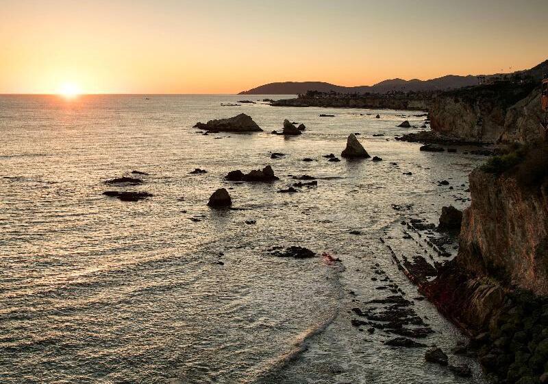 هتل Shore Cliff