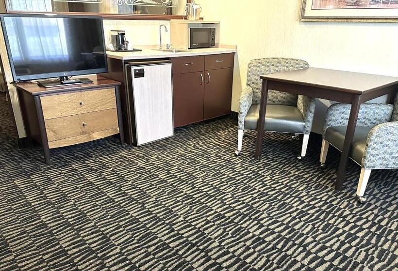 هتل Sojourn Suites Portland Airport