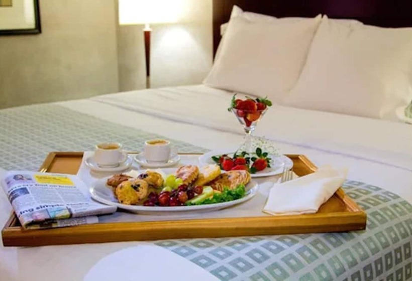 فندق Somerset Inn Troy