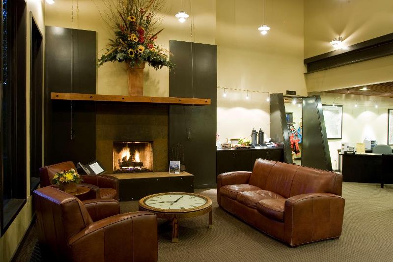 هتل Spring Creek Ranch