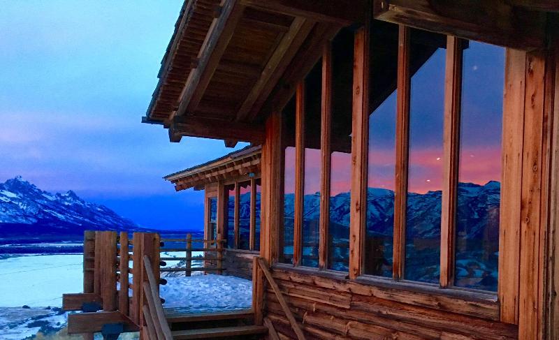 هتل Spring Creek Ranch