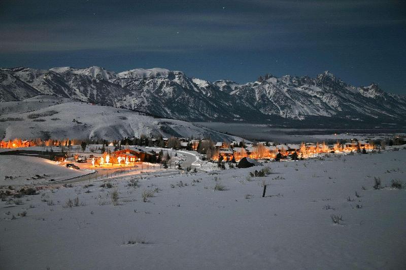 هتل Spring Creek Ranch