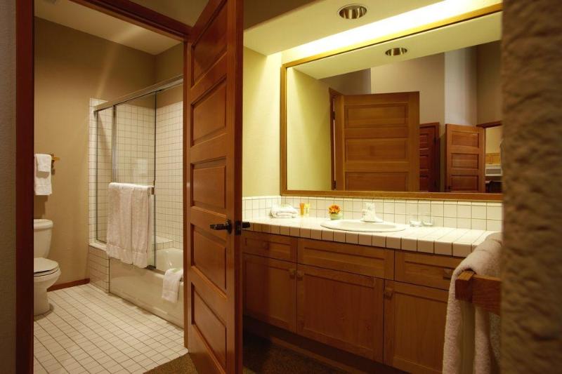 هتل Squaw Valley Lodge