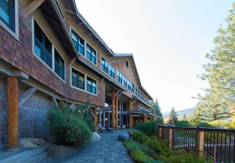 هتل Sun Mountain Lodge