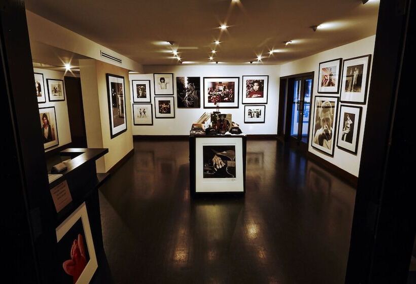 هتل Sunset Marquis