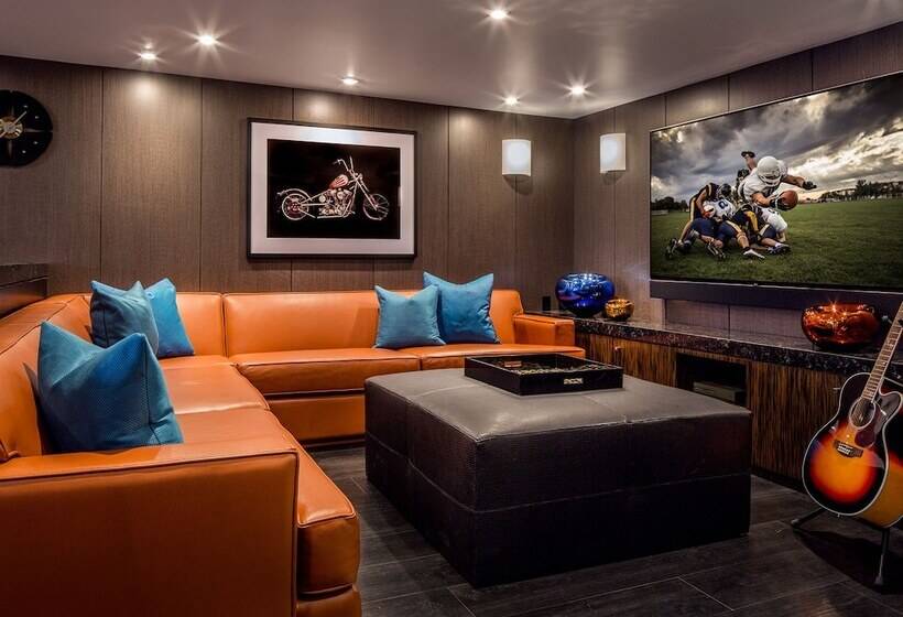 هتل Sunset Marquis