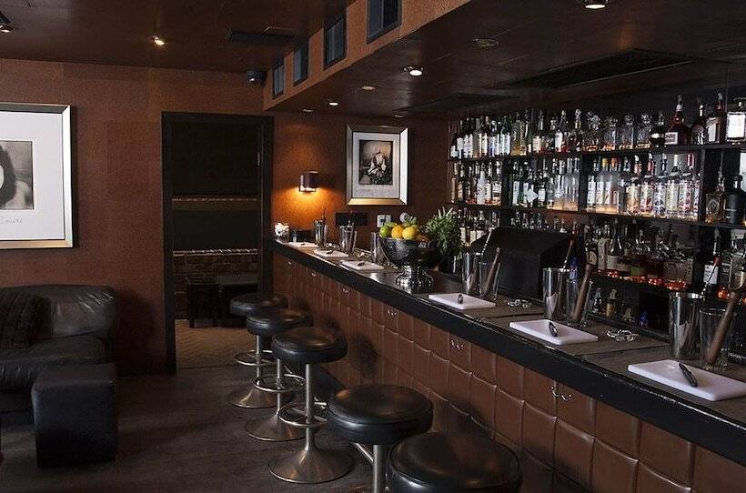 هتل Sunset Marquis