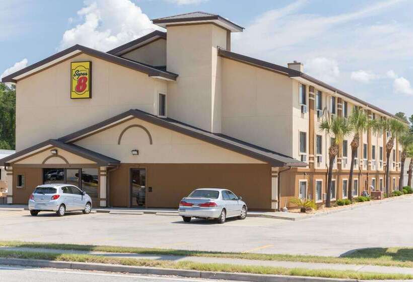 هتل Super 8 By Wyndham Brunswick/st Simons Island Area