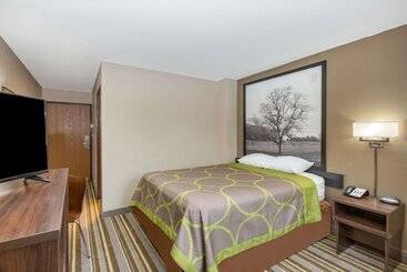 هتل Super 8 By Wyndham Chattanooga Lookout Mountain Tn