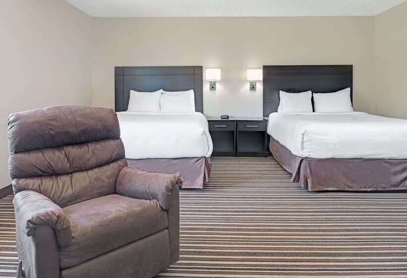 هتل Super 8 By Wyndham Omaha I 80 West