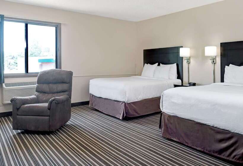 هتل Super 8 By Wyndham Omaha I 80 West