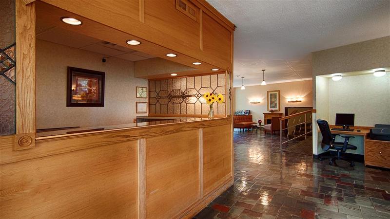 هتل Surestay Plus  By Best Western Syracuse Airport