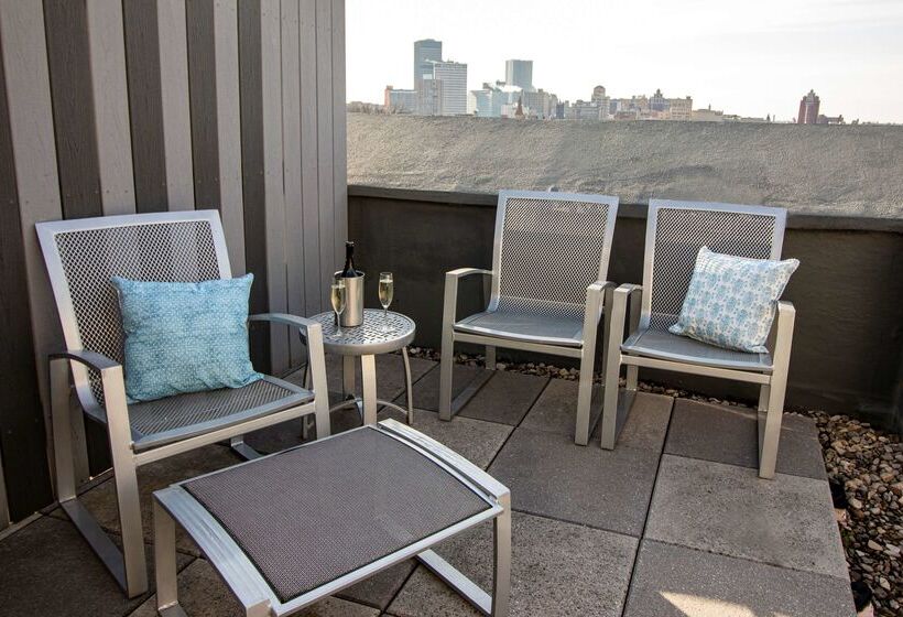 The Strathallan Rochester Hotel & Spa   Doubletree By Hilton