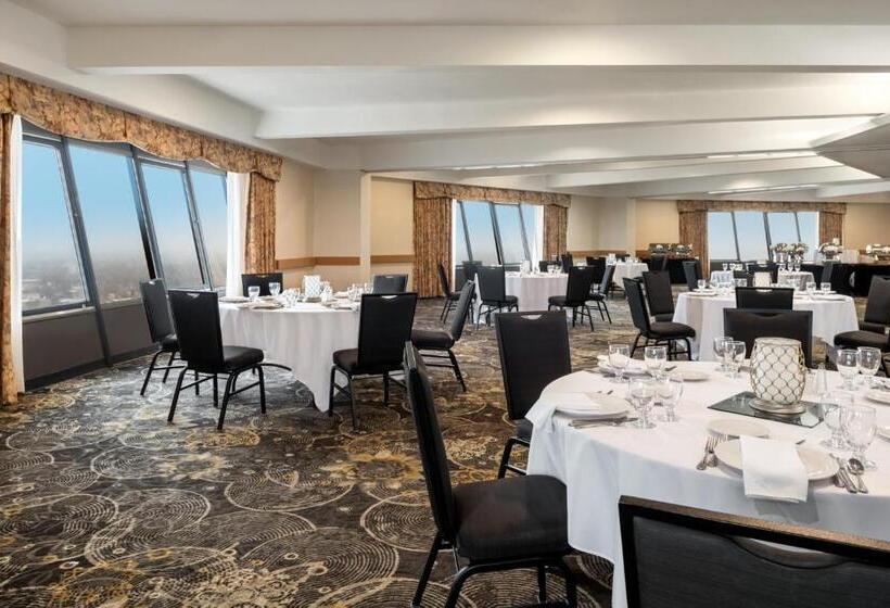 هتل Wyndham Springfield City Centre