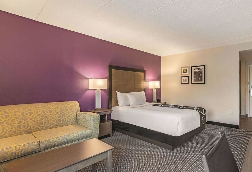 La Quinta By Wyndham Salem Nh