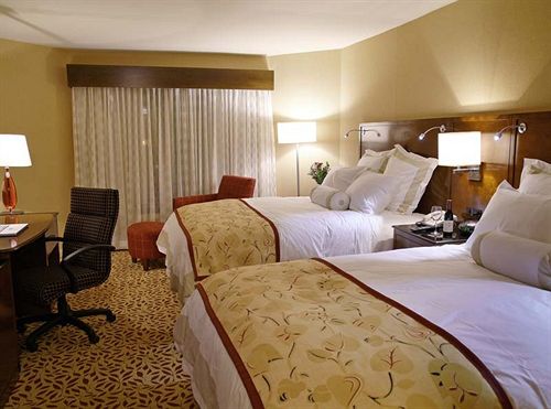 Mccamly Plaza Hotel
