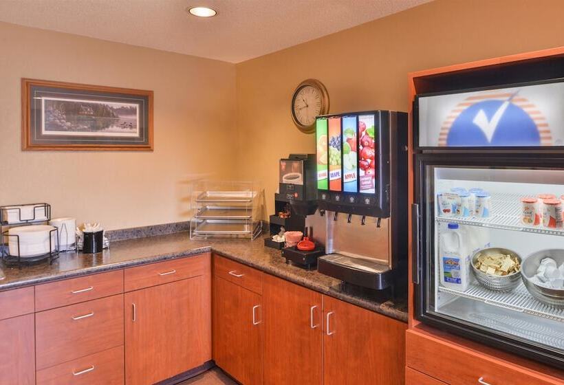 מוטל Americas Best Value Inn & Suites International Falls