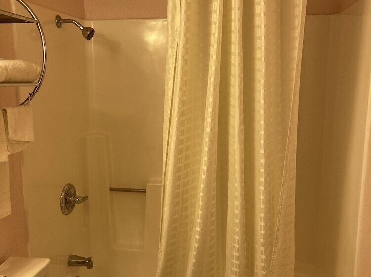 مُتل Executive Inn