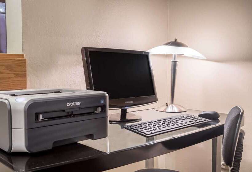 مُتل Super 8 By Wyndham Appleton