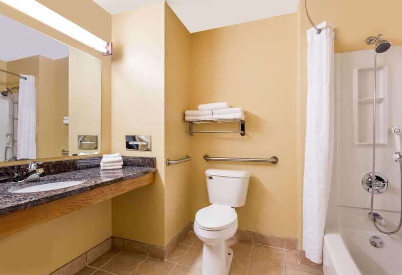 مُتل Super 8 By Wyndham Appleton